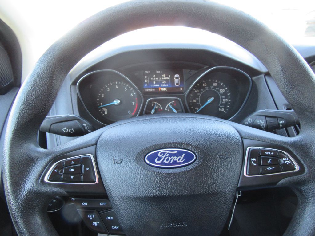 2017 Ford Focus Image 13