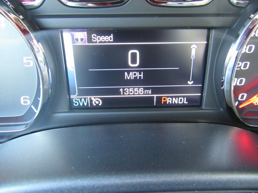 2018 Chevrolet Silverado 1500 Image 2