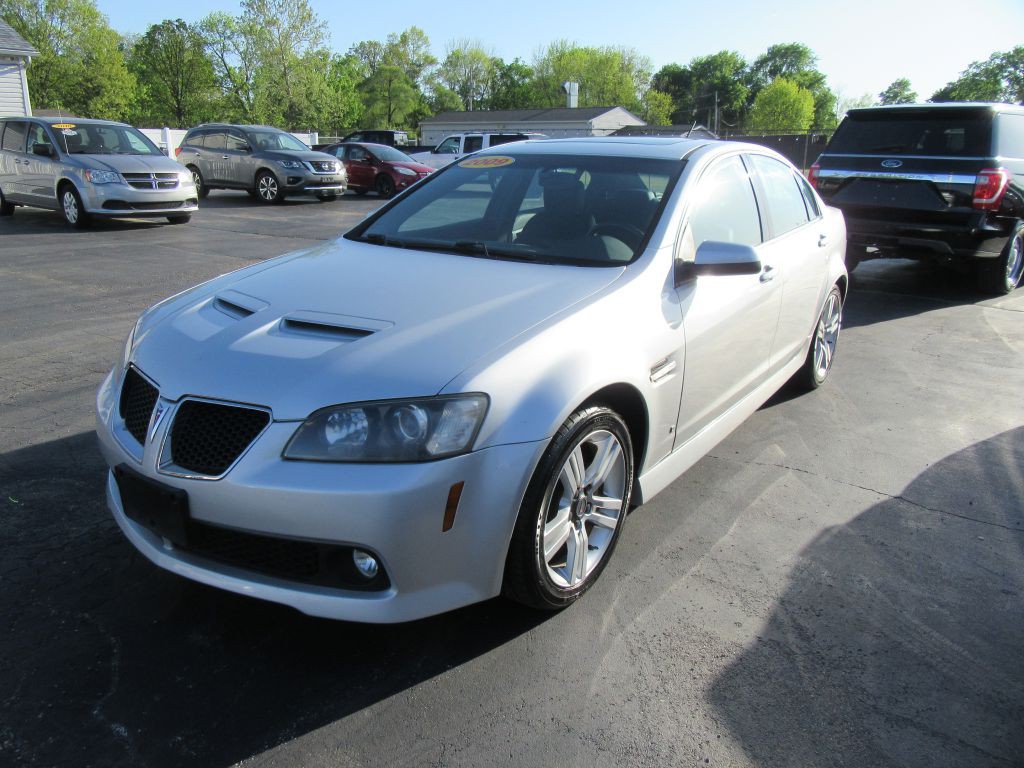 2009 Pontiac G8 Image 3