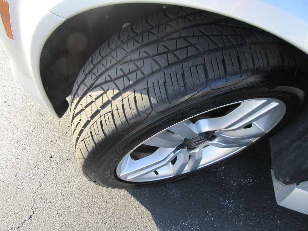 2009 Pontiac G8 Image 11