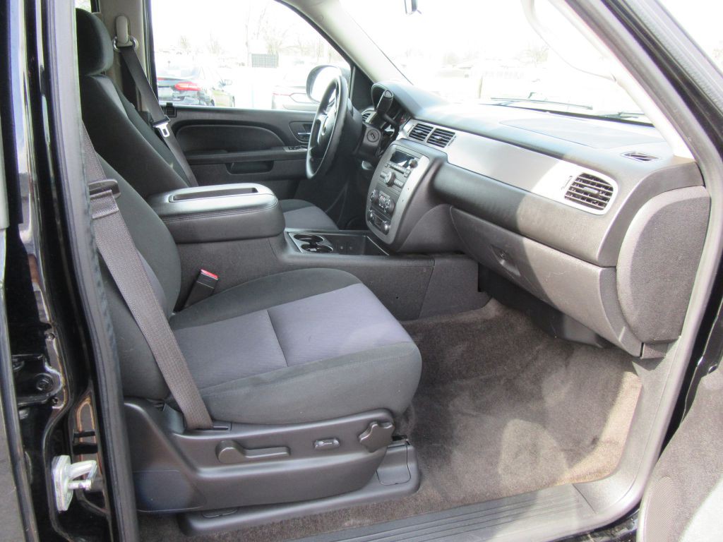 2013 Chevrolet Tahoe Image 14