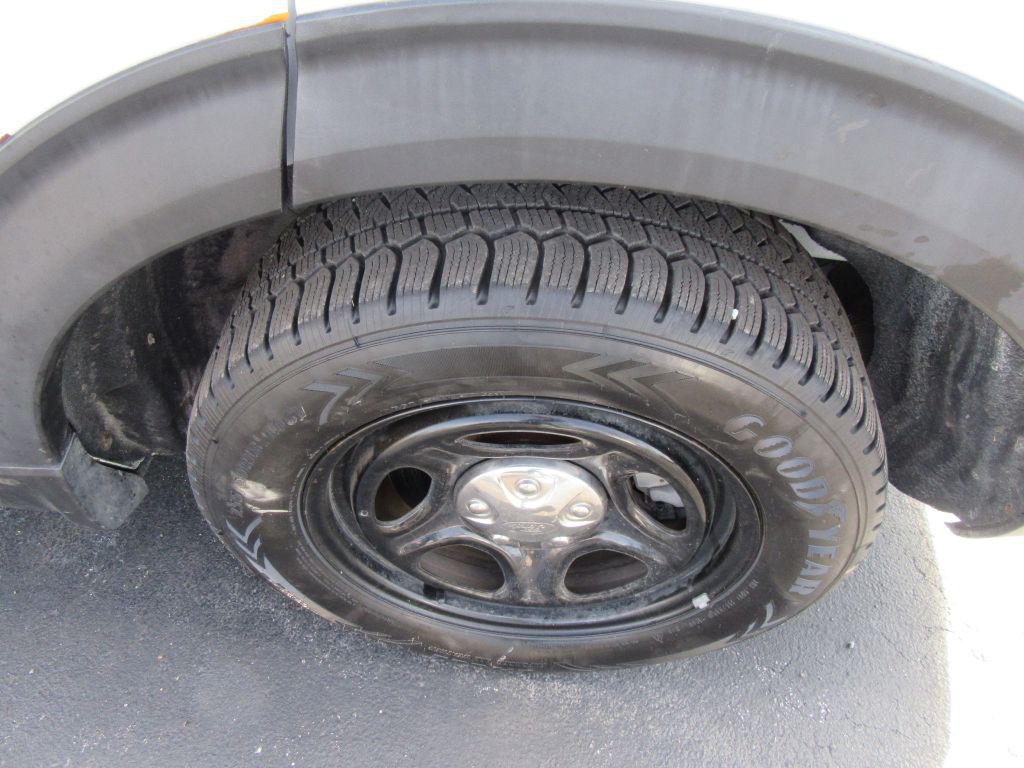 2020 Ford Explorer Image 9