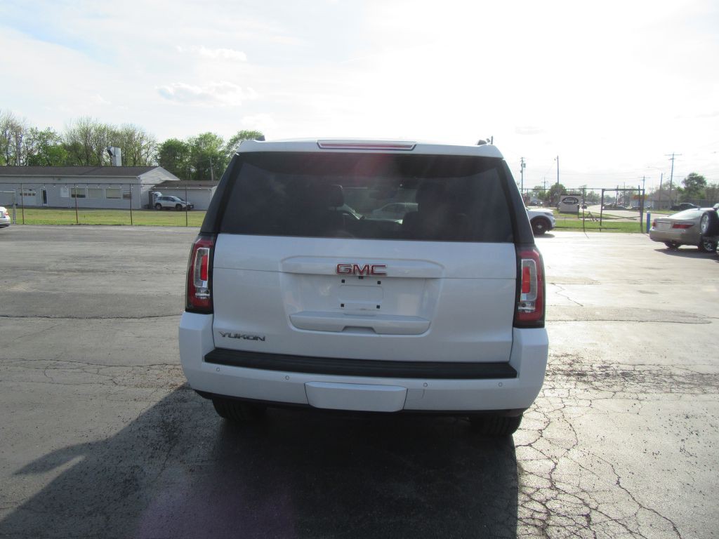 2016 GMC Yukon Image 8