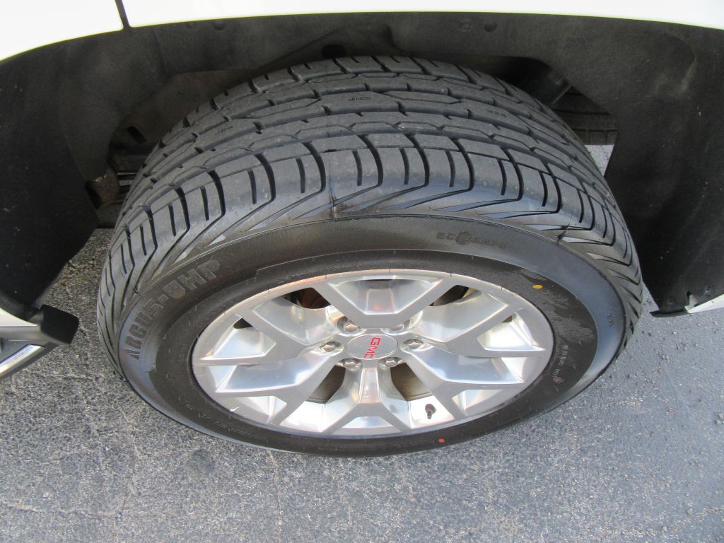 2016 GMC Yukon Image 27