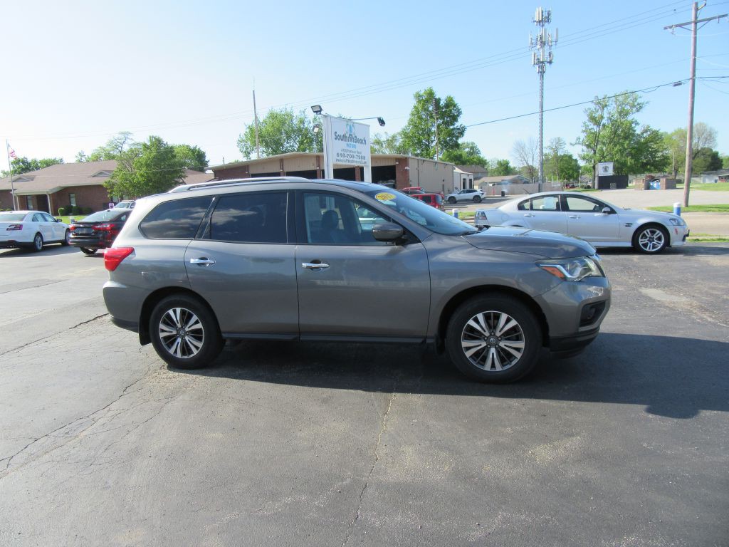 2017 Nissan Pathfinder Image 4