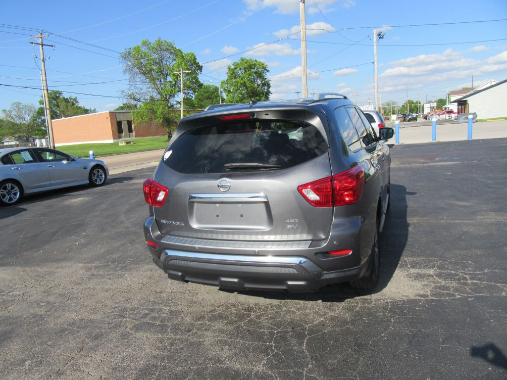 2017 Nissan Pathfinder Image 6
