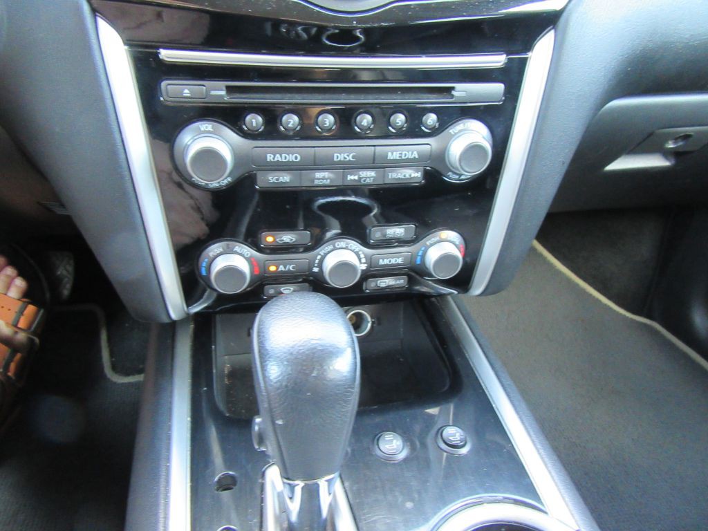 2017 Nissan Pathfinder Image 19