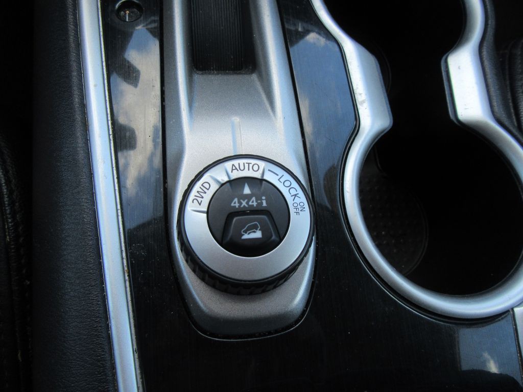 2017 Nissan Pathfinder Image 20