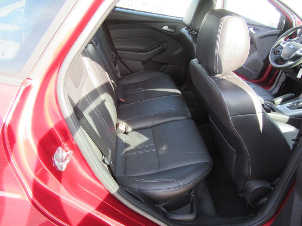 2014 Ford Focus Image 10