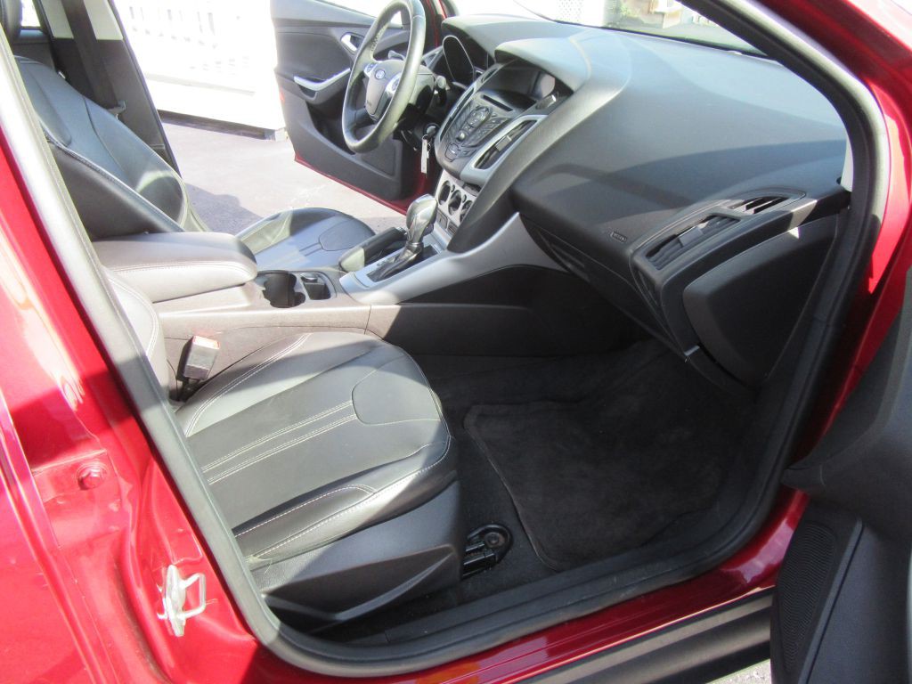 2014 Ford Focus Image 11