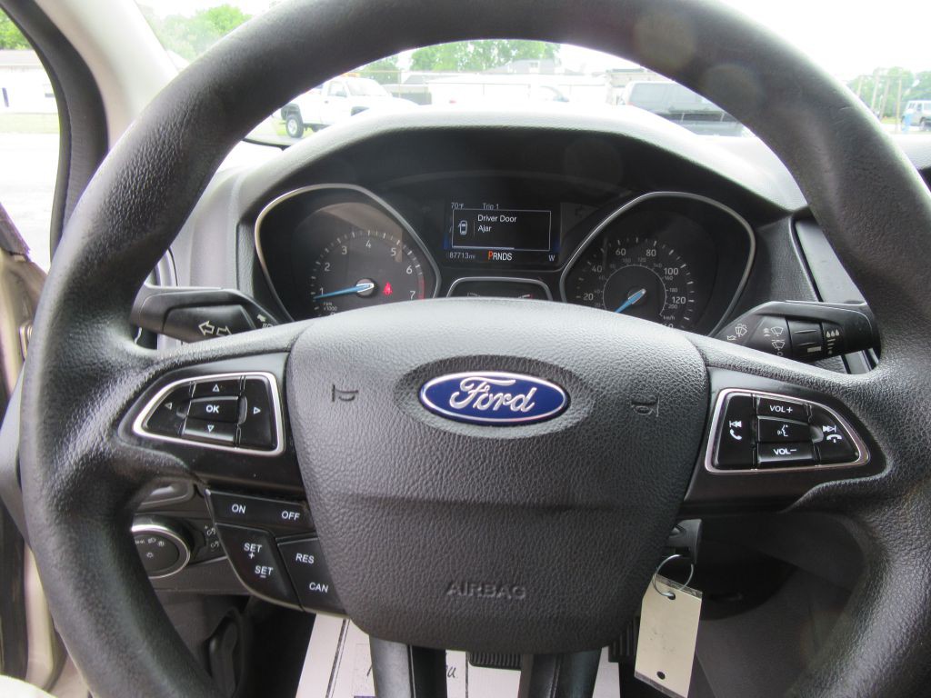 2018 Ford Focus Image 13