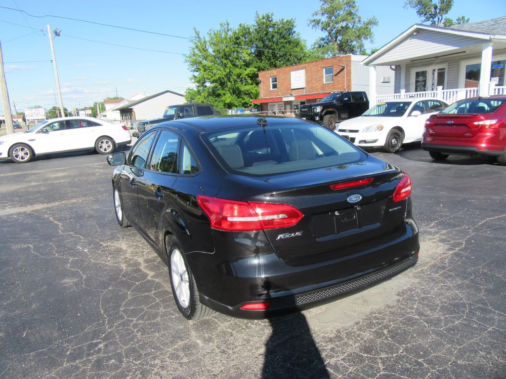 2015 Ford Focus Image 8