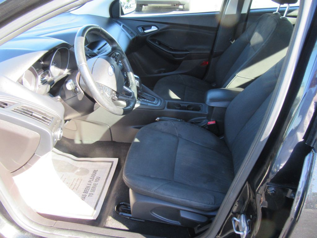 2015 Ford Focus Image 10