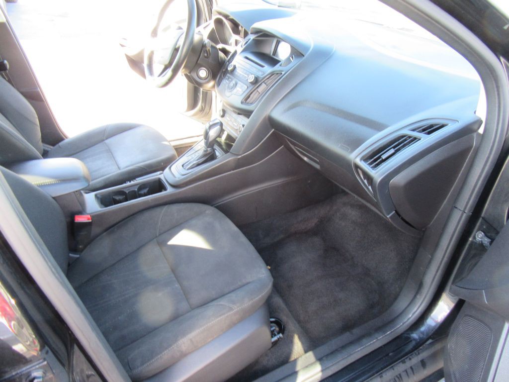 2015 Ford Focus Image 13