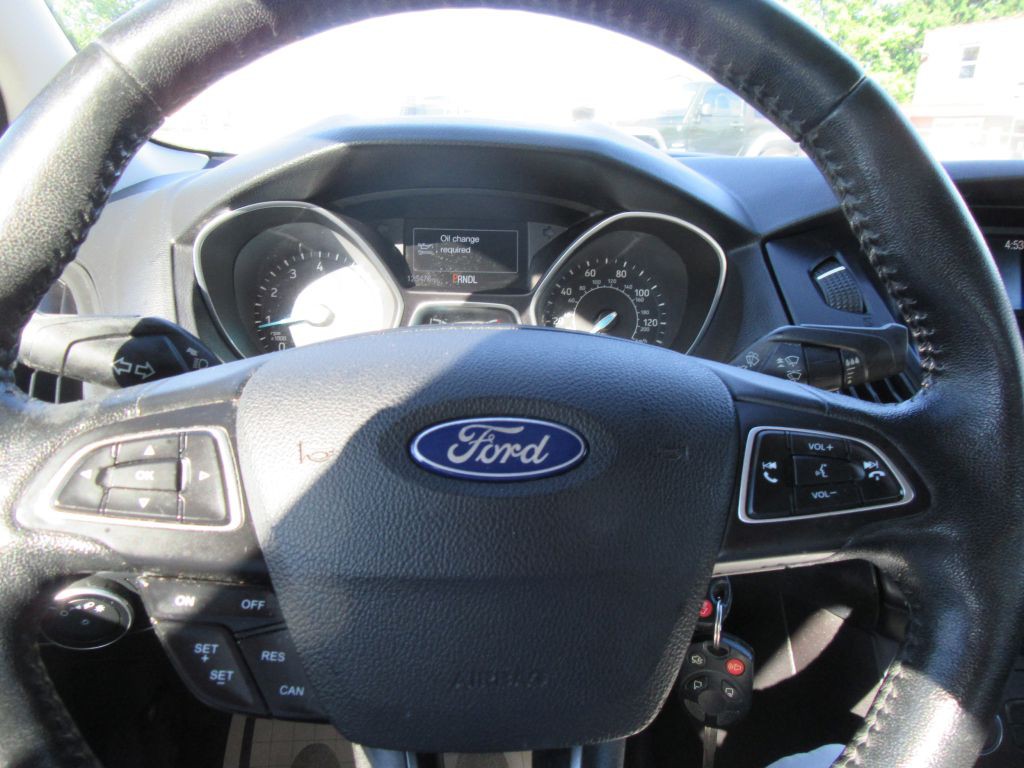 2015 Ford Focus Image 14