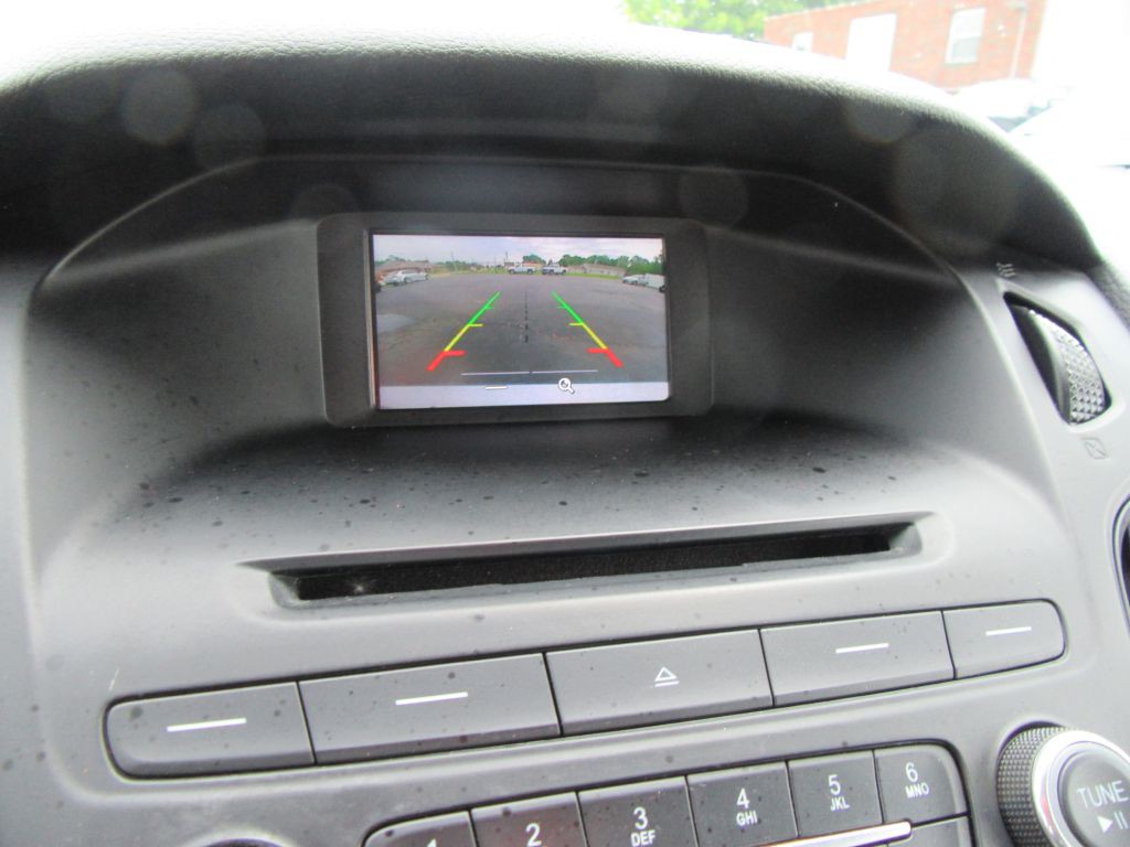 2016 Ford Focus Image 15