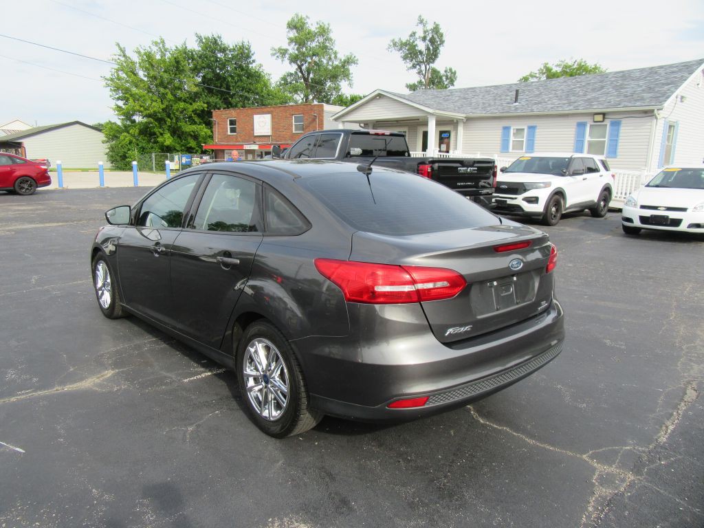 2016 Ford Focus Image 6