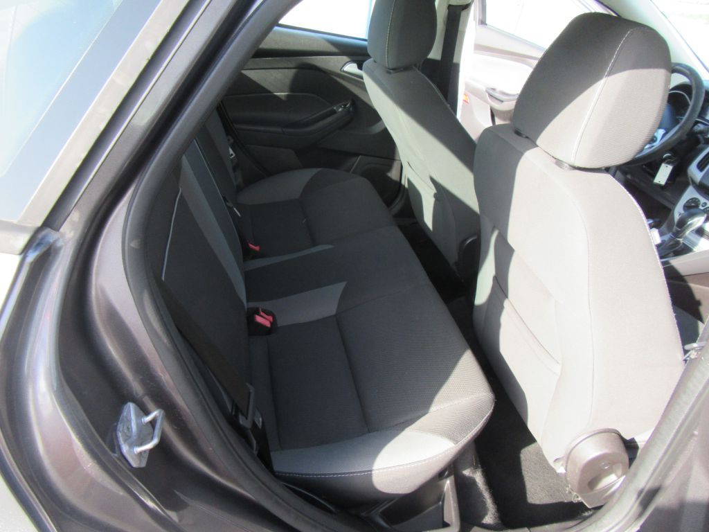 2014 Ford Focus Image 10