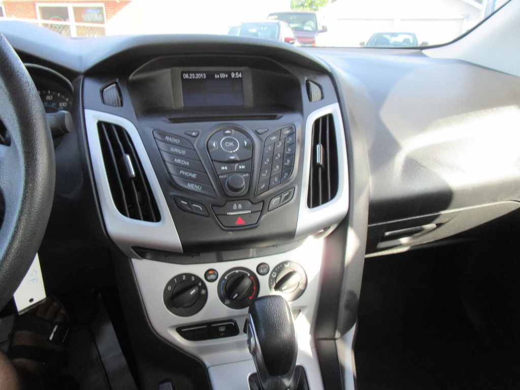 2014 Ford Focus Image 15