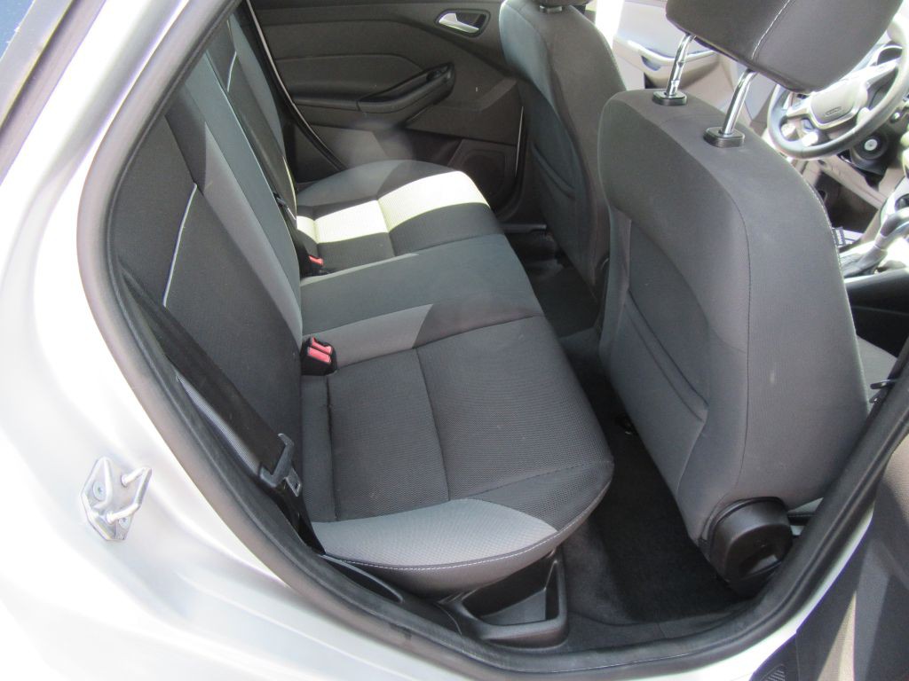 2014 Ford Focus Image 11