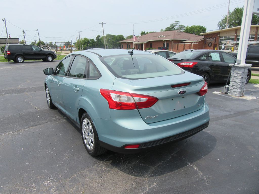 2012 Ford Focus Image 6
