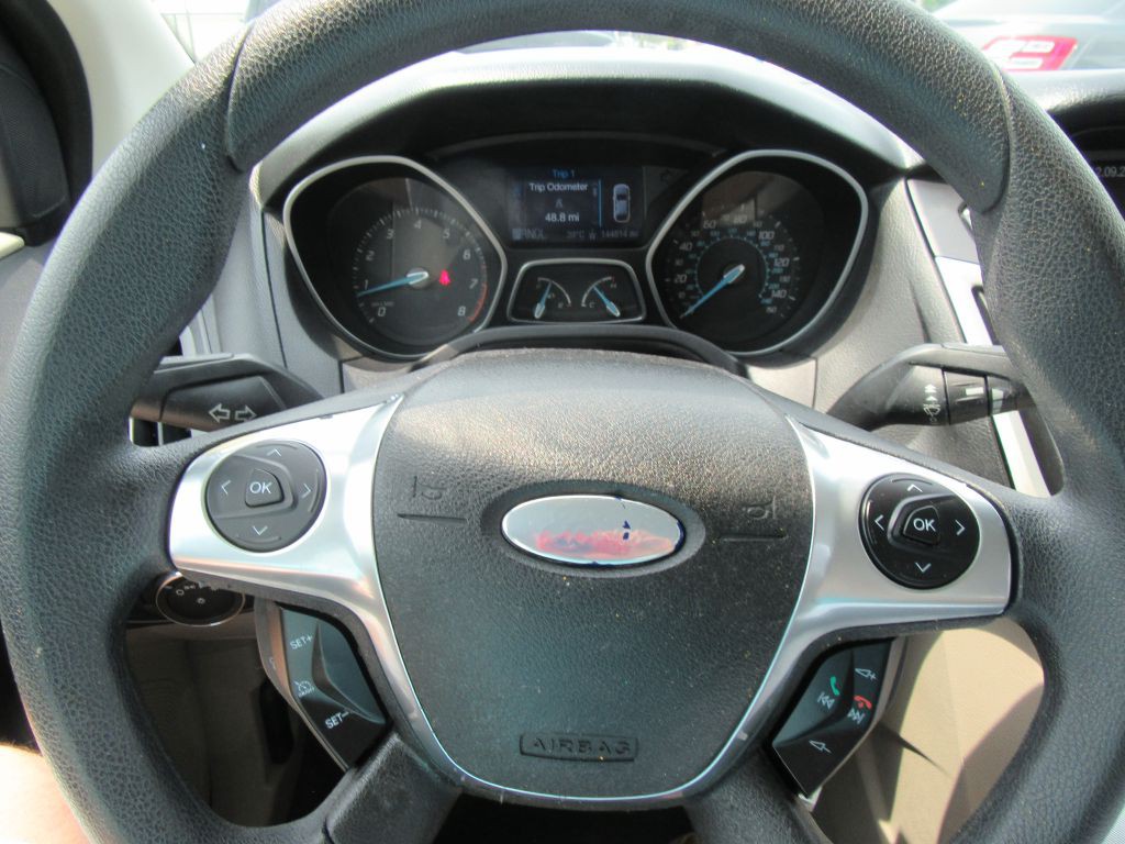 2012 Ford Focus Image 12