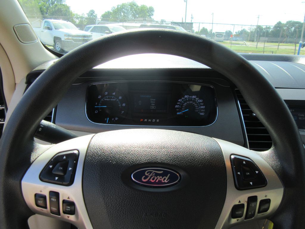 2018 Ford Taurus Image 13