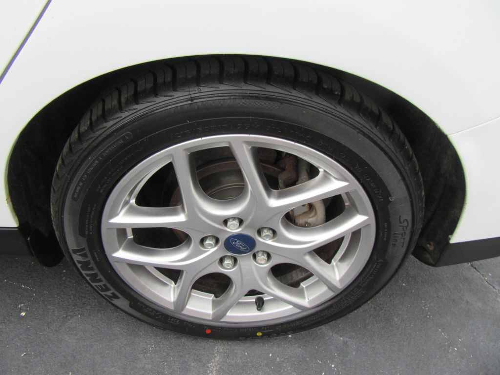 2015 Ford Focus Image 7