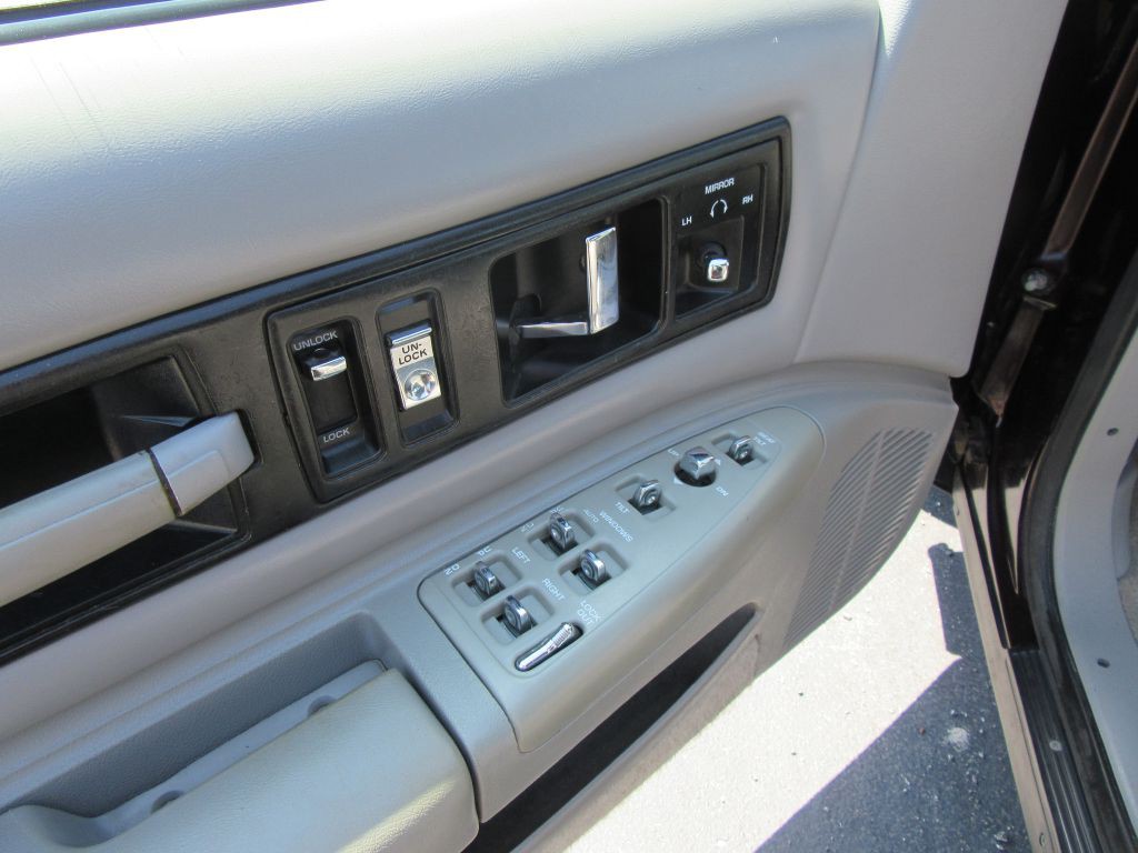 1995 Chevrolet Caprice Image 11