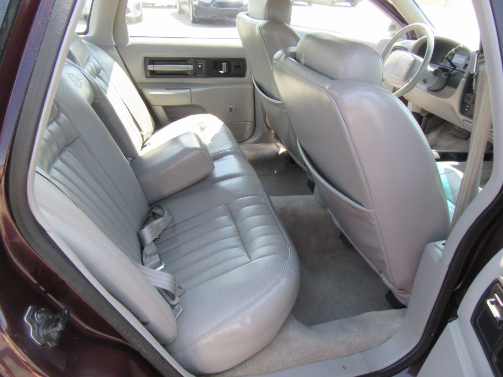1995 Chevrolet Caprice Image 13