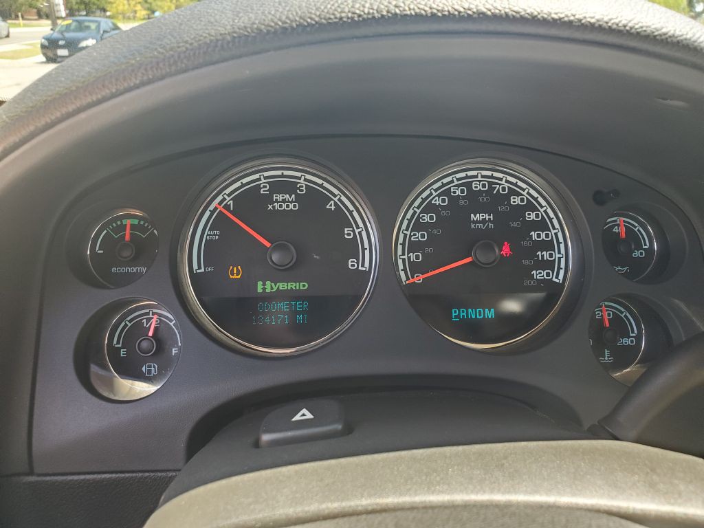 2008 Chevrolet Tahoe Image 2