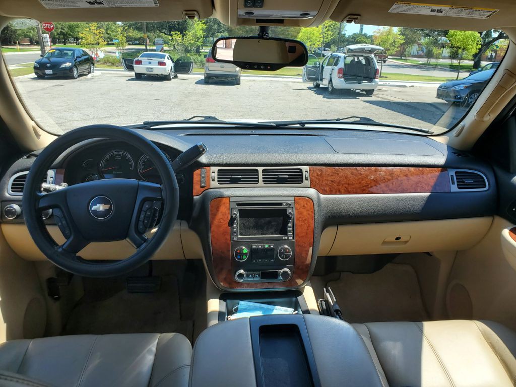 2008 Chevrolet Tahoe Image 3