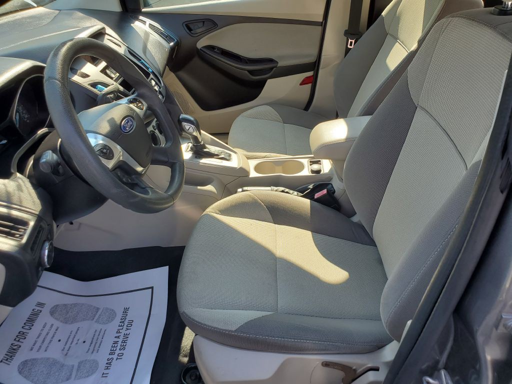 2012 Ford Focus Image 4