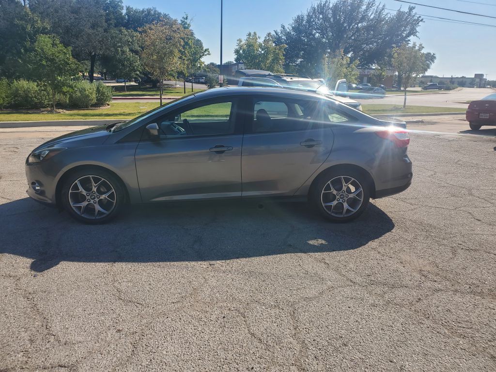 2012 Ford Focus Image 9