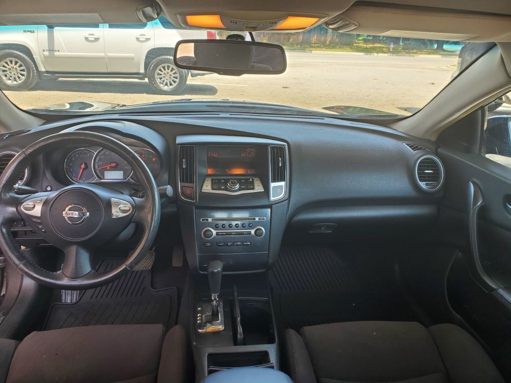 2013 Nissan Maxima Image 3