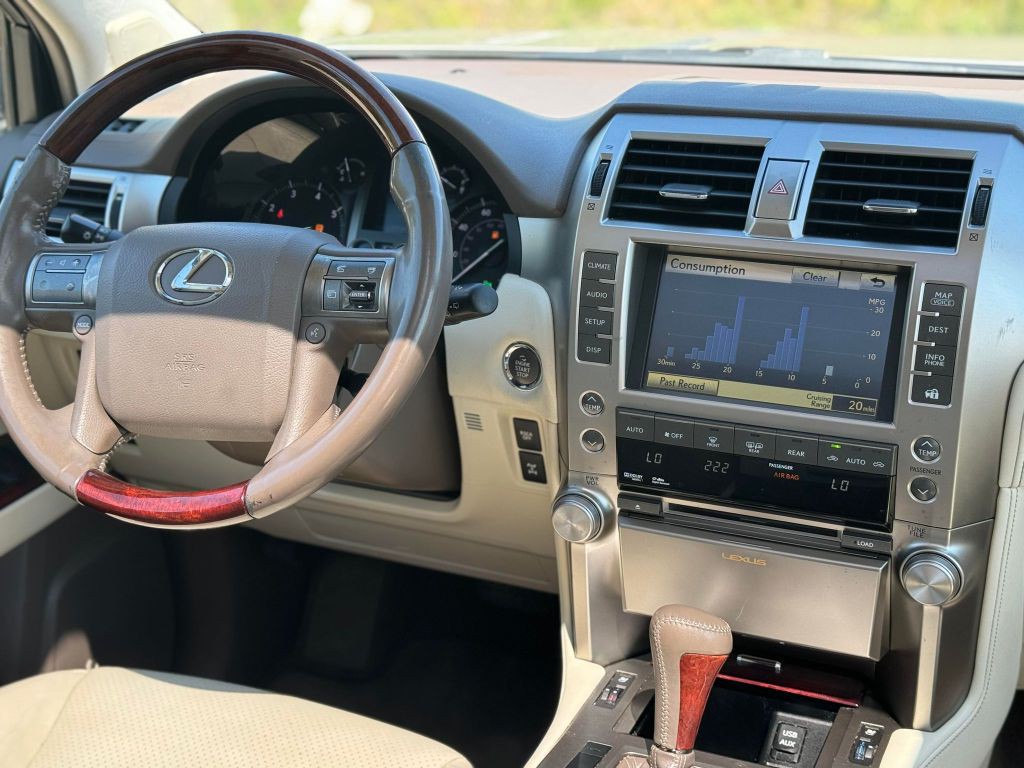 2011 Lexus GX 460 Image 17