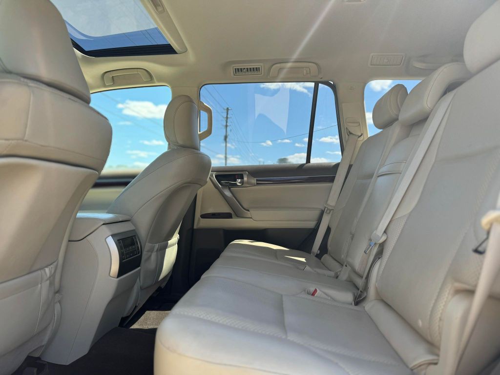 2011 Lexus GX 460 Image 22