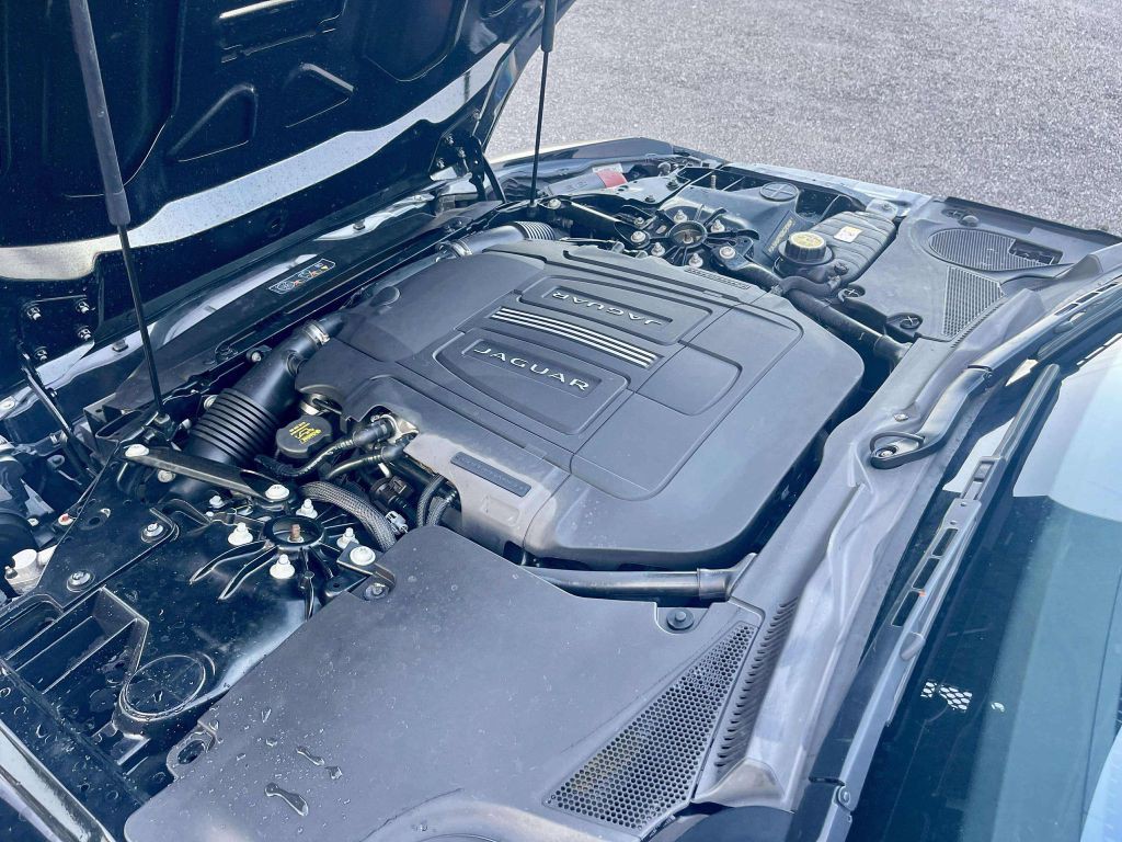 2016 Jaguar F-TYPE Image 7