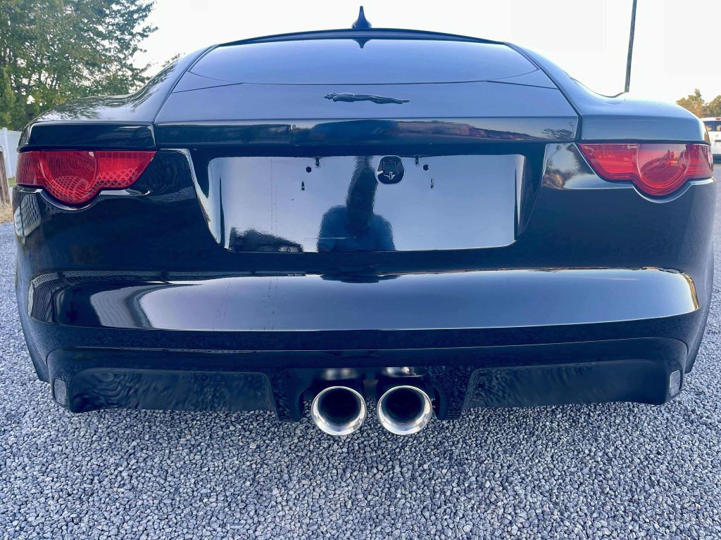 2016 Jaguar F-TYPE Image 11