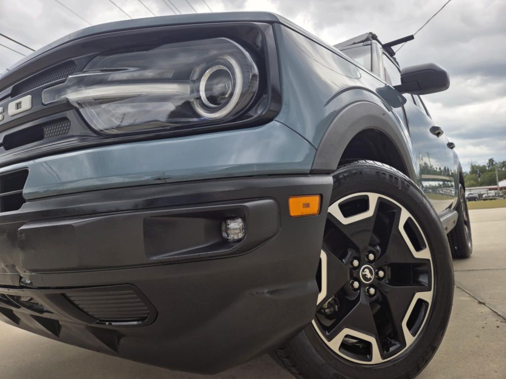 2021 Ford Bronco Image 3