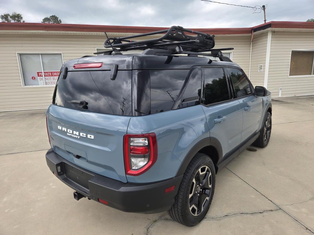 2021 Ford Bronco Image 12