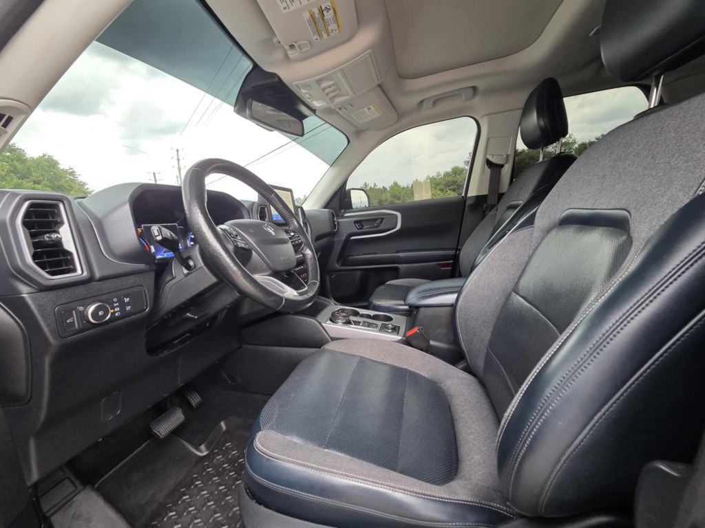 2021 Ford Bronco Image 15