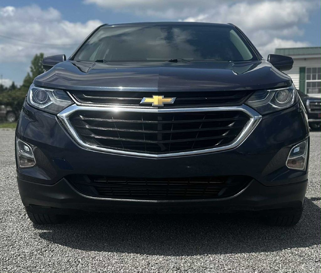 2018 Chevrolet Equinox Image 2