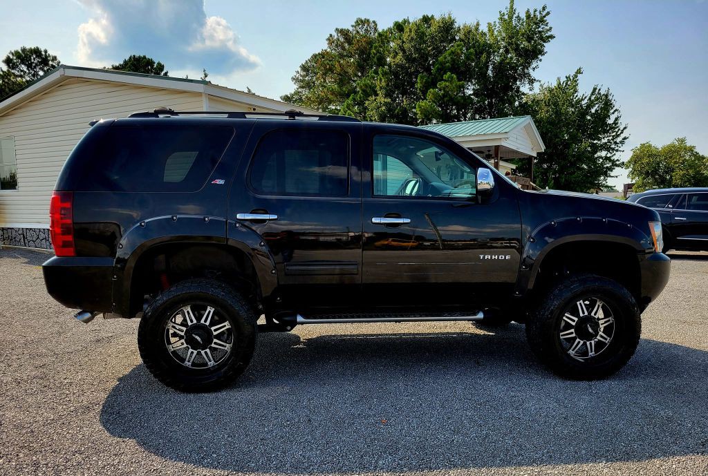2011 Chevrolet Tahoe Image 4