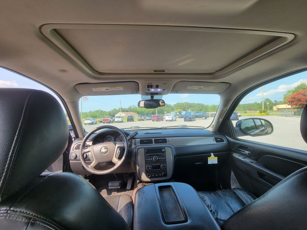 2011 Chevrolet Tahoe Image 12