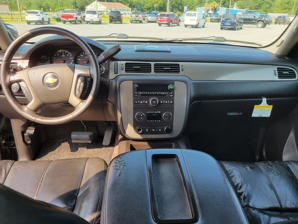 2011 Chevrolet Tahoe Image 13