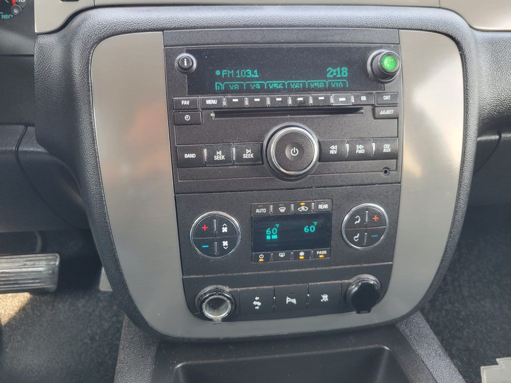 2011 Chevrolet Tahoe Image 15