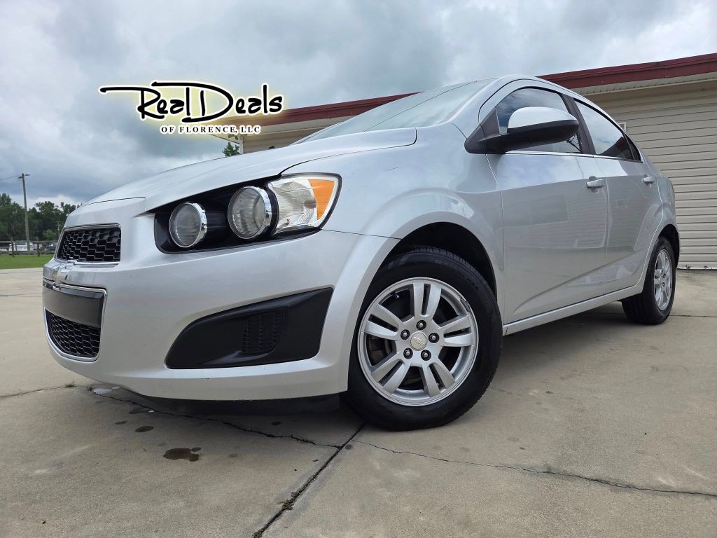 2014 Chevrolet Sonic Image 1