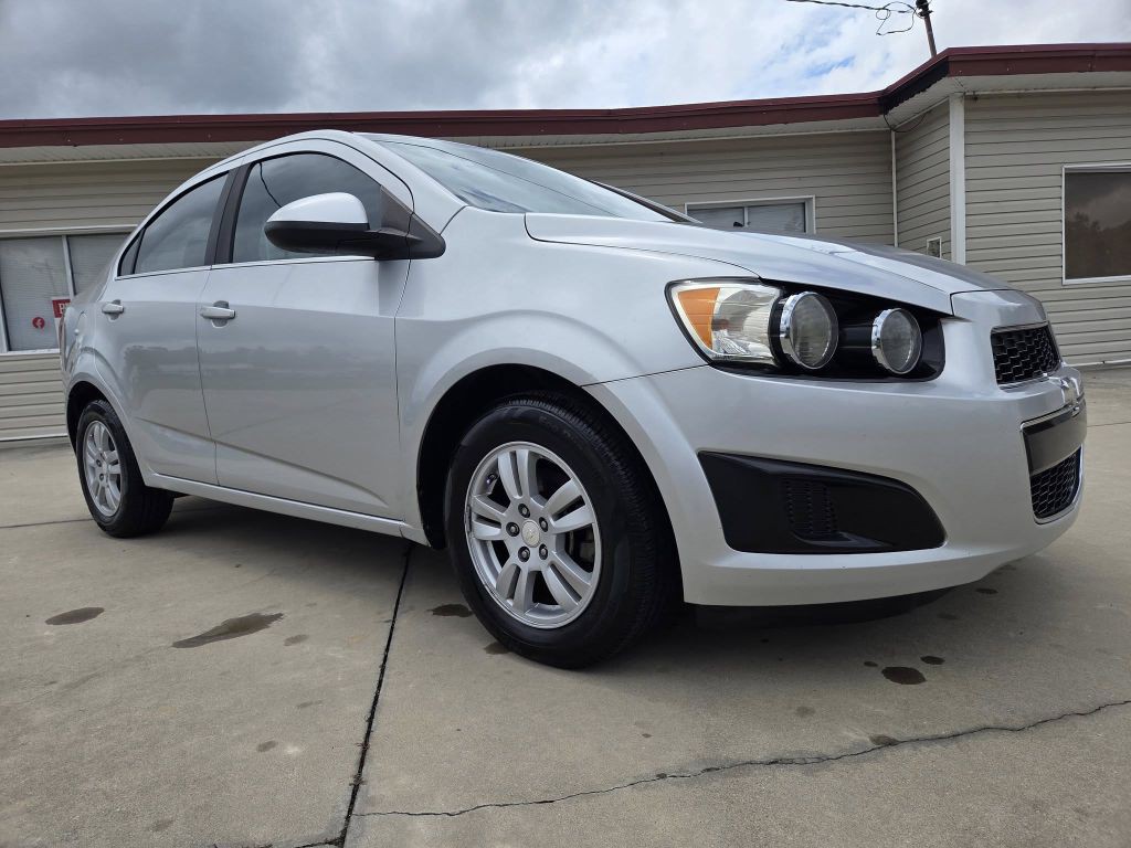 2014 Chevrolet Sonic Image 4