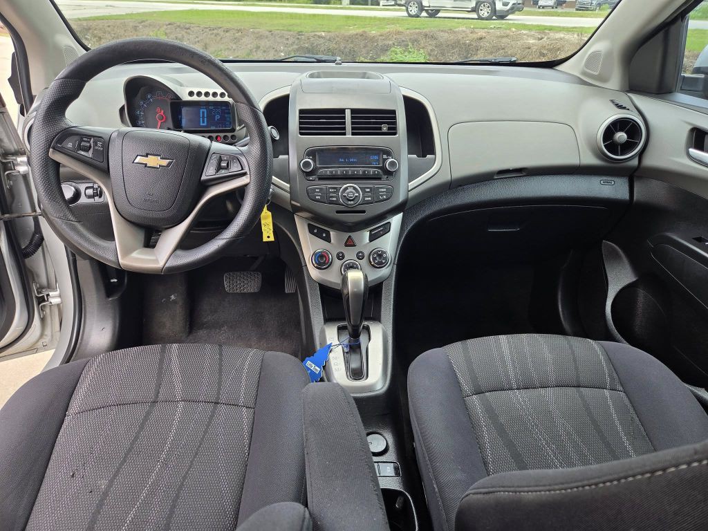 2014 Chevrolet Sonic Image 11